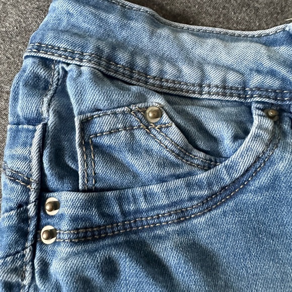 Light wash fashion nova skinny jeans - Picture 7 of 7